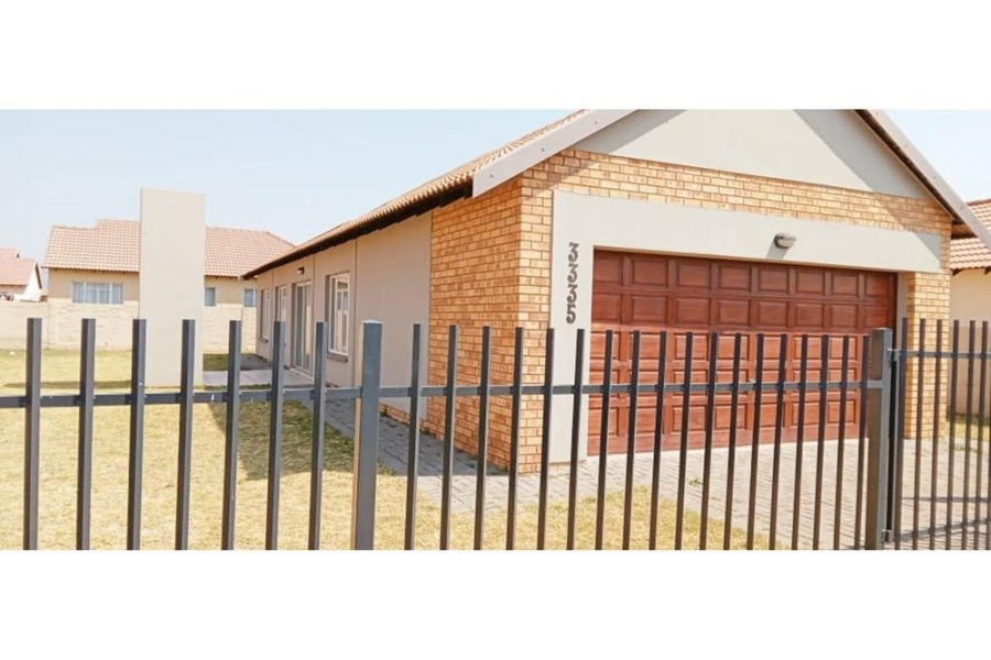 3 Bedroom Property for Sale in Waterkloof Hill Estate North West